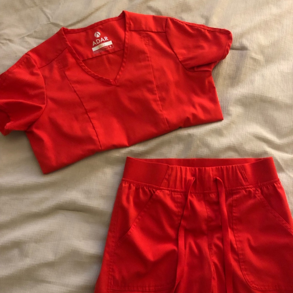 Adar Red Jogger Scrub Set
